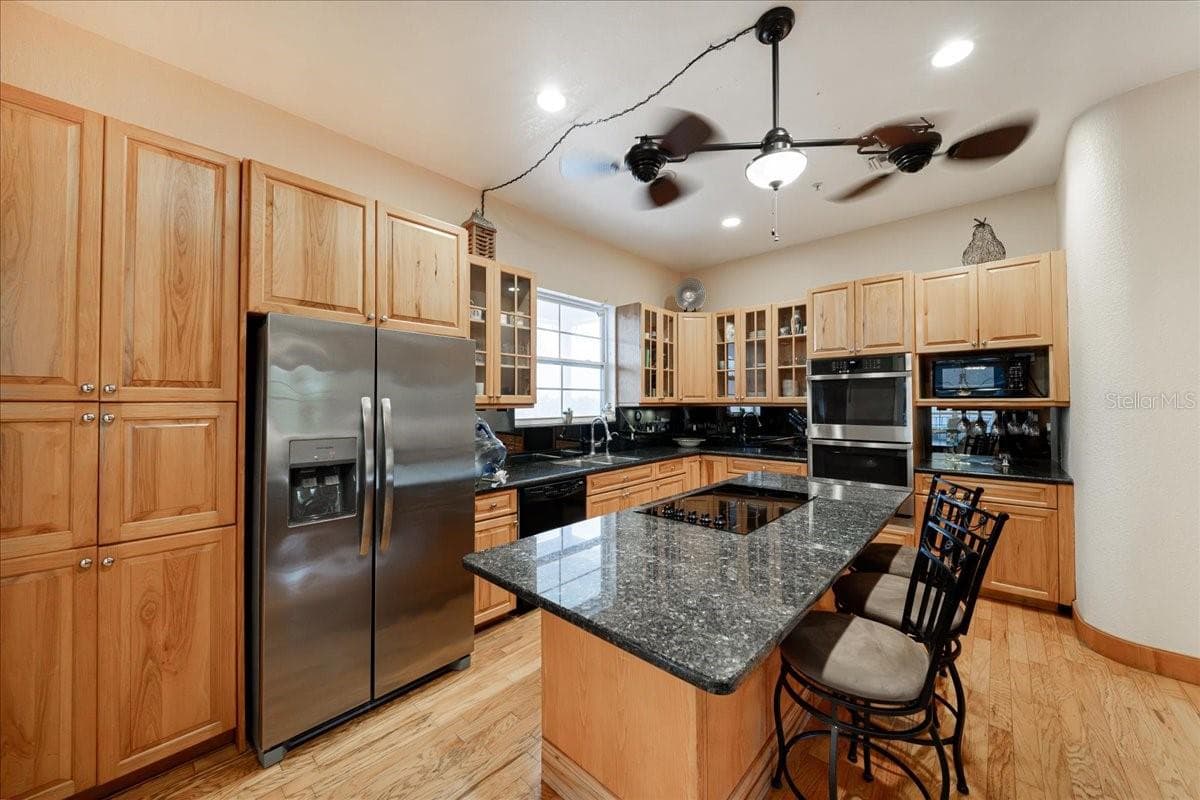 Single Family Residence at 1775 SCENIC DR, VENICE, photo 44 of 80