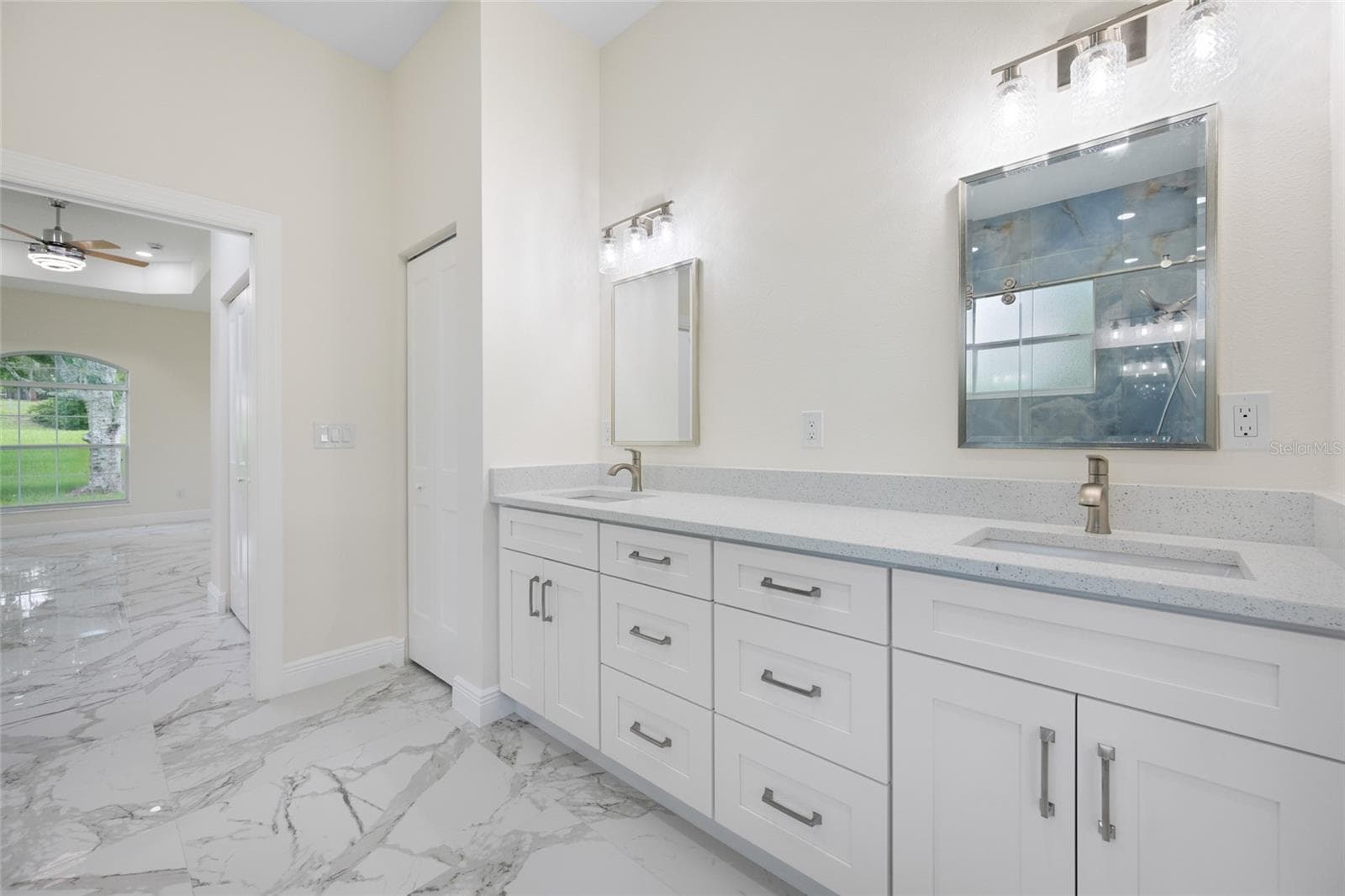 Single Family Residence at 8207 CHRISTOPHER LN, WEEKI WACHEE, photo 13 of 21