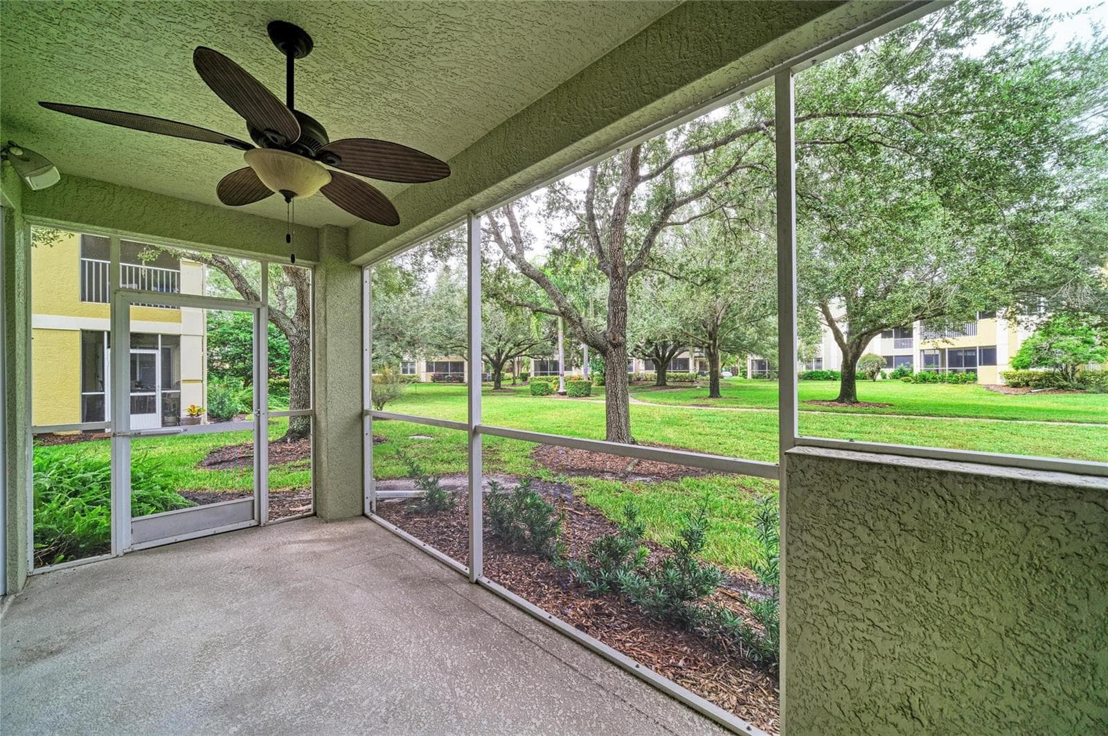 Condominium at 6536 MOORINGS POINT CIR #101, LAKEWOOD RANCH, photo 47 of 61