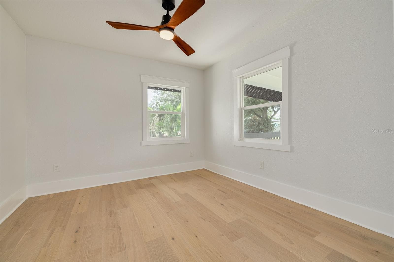 Single Family Residence at 2725 4TH AVE S, ST PETERSBURG, photo 26 of 36