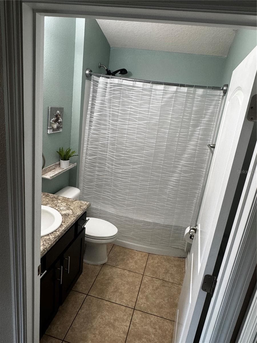 Single Family Residence at 31502 BROADWATER AVE, LEESBURG, photo 15 of 26