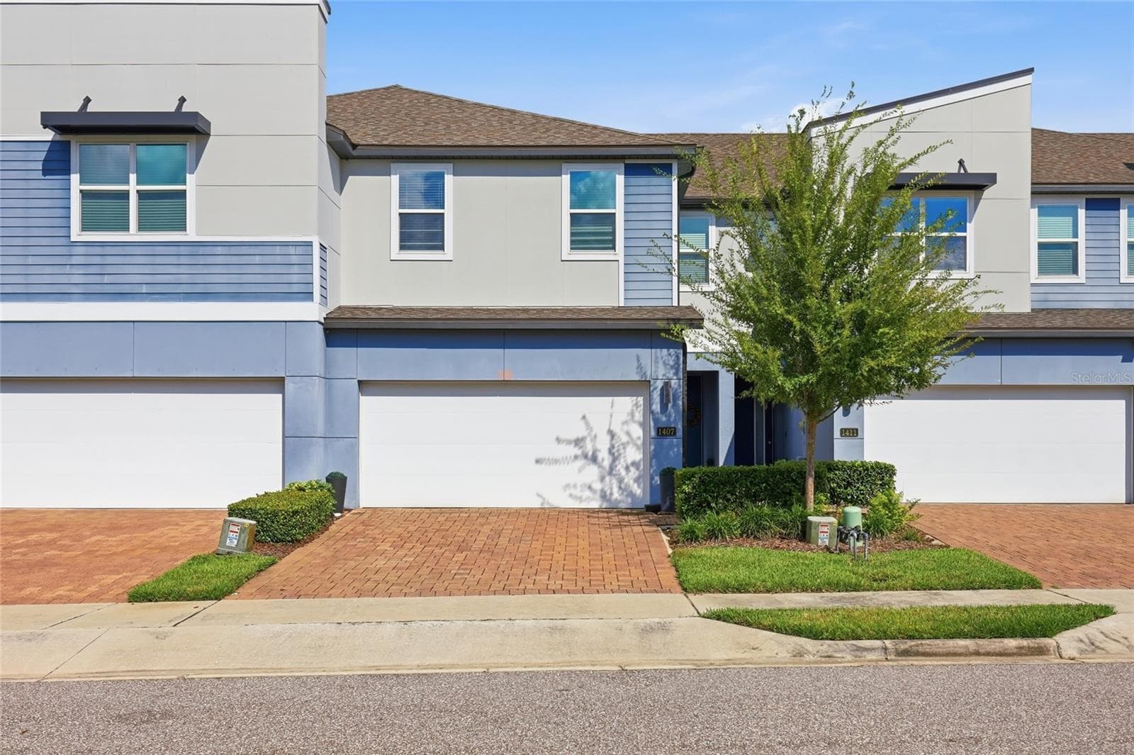 1407 BROAD WING LN