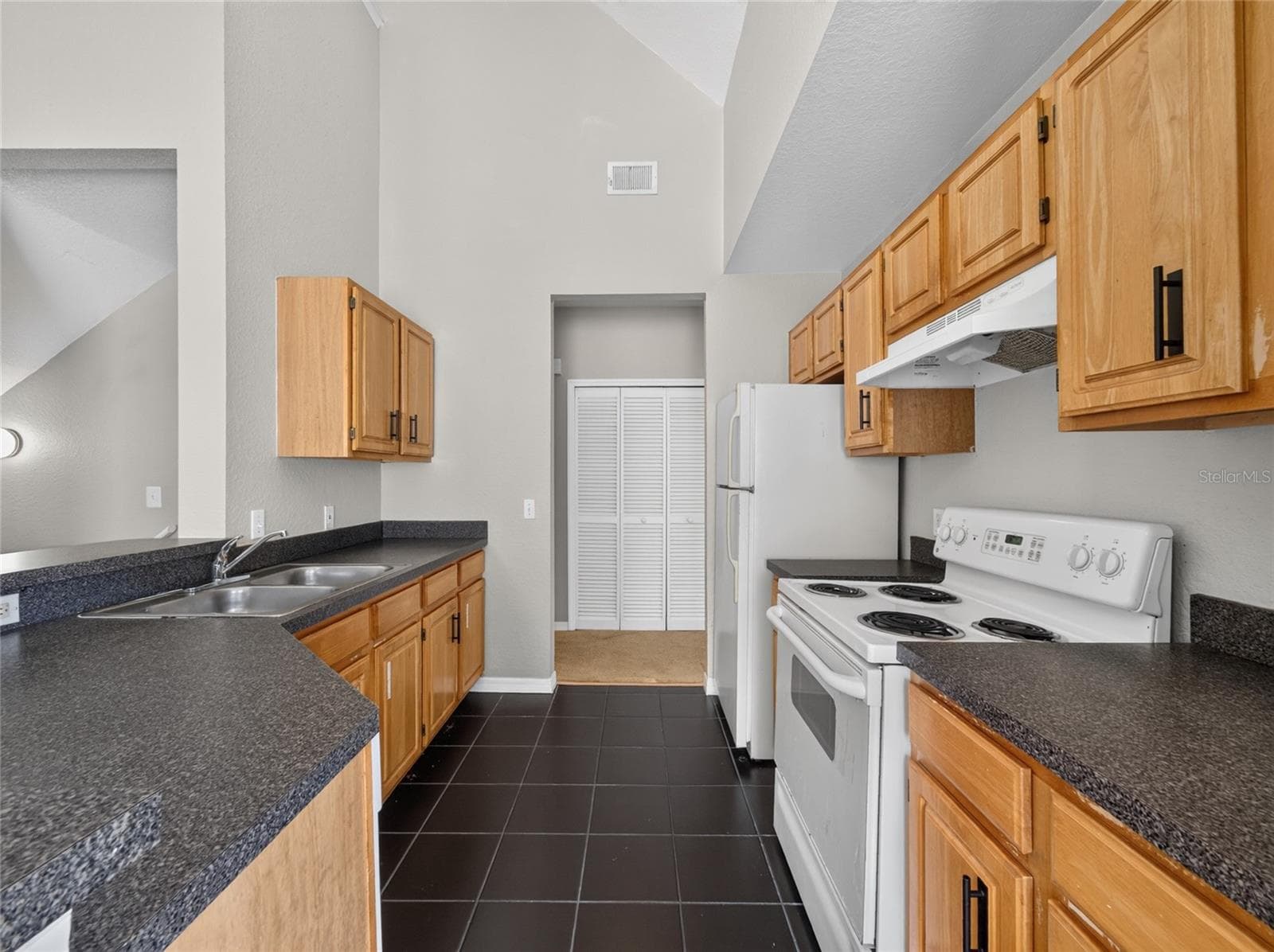 Condominium at 5961 WESTGATE DR #2027, ORLANDO, photo 21 of 27