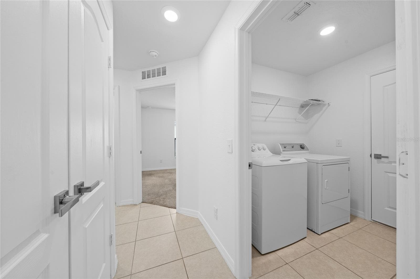 Single Family Residence at 1892 AMBER SWEET CIR, DUNDEE, photo 11 of 31