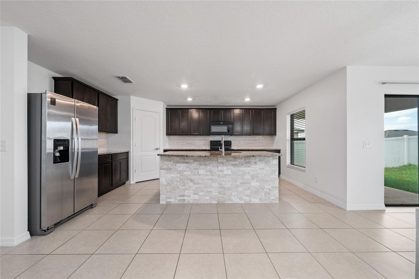 Single Family Residence at 1892 AMBER SWEET CIR, DUNDEE, photo 23 of 31