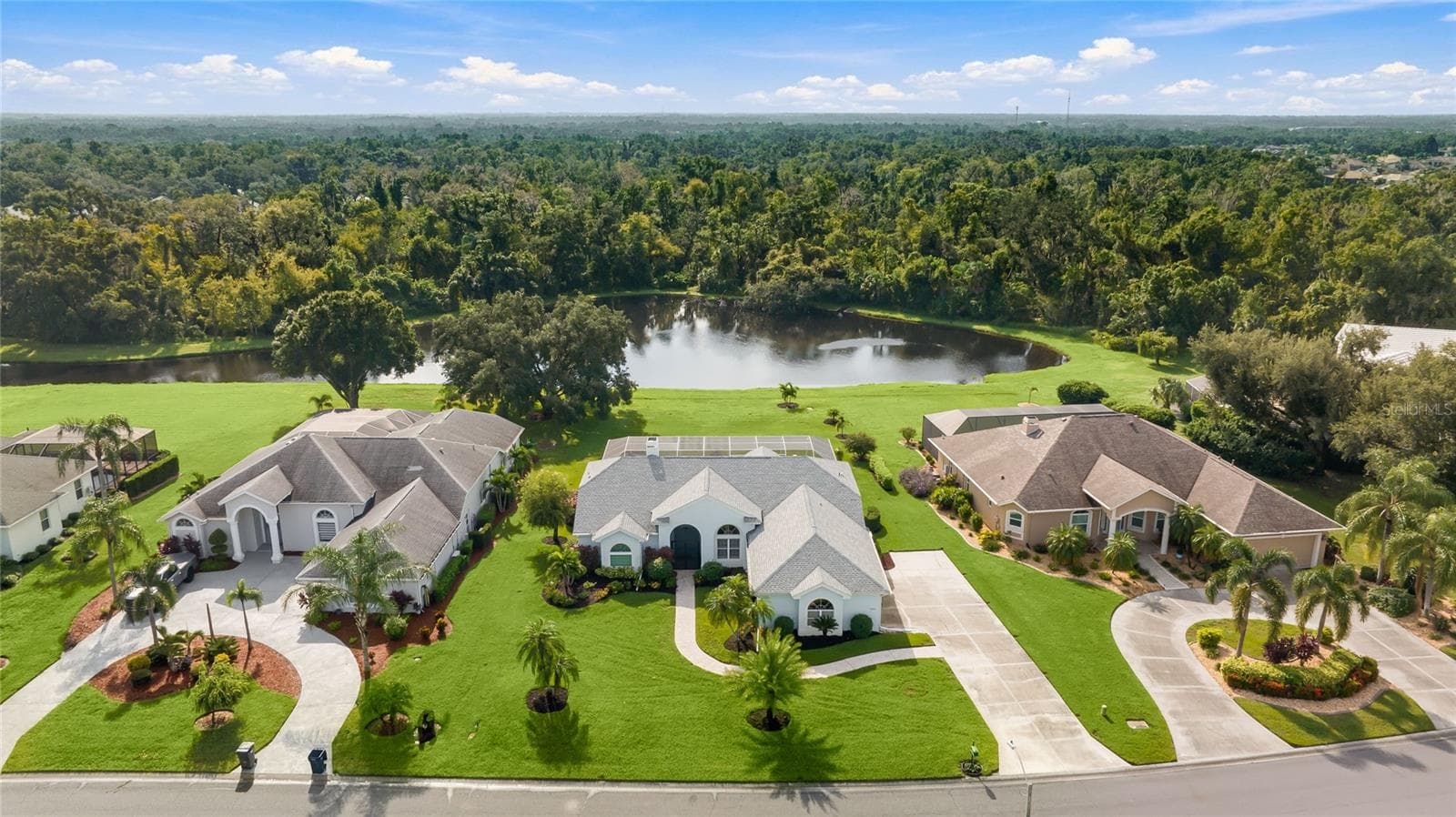 Gorgeous homes and surroundings! - 3306 LITTLE COUNTRY RD, PARRISH
