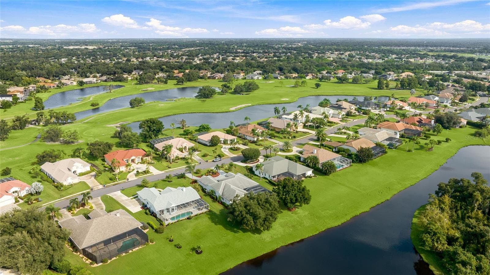 Lake views and close to an optional golf course with club membership, Florida living at it's finest! - 3306 LITTLE COUNTRY RD, PARRISH