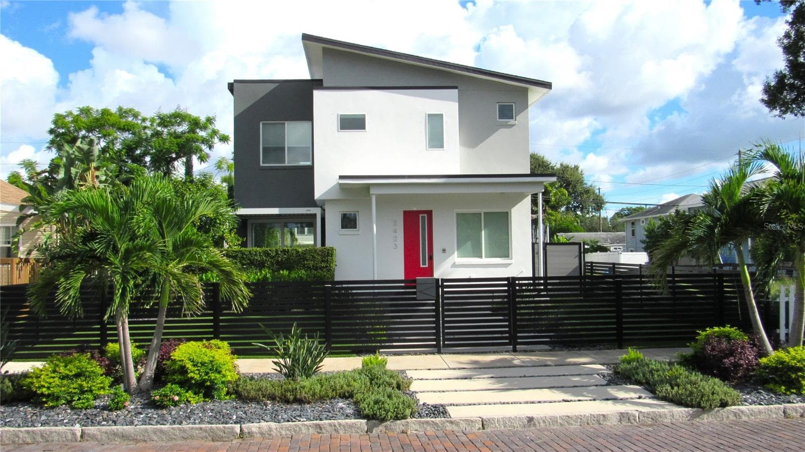 Single Family Residence at 2423 2ND AVE N, ST PETERSBURG, photo 2 of 79