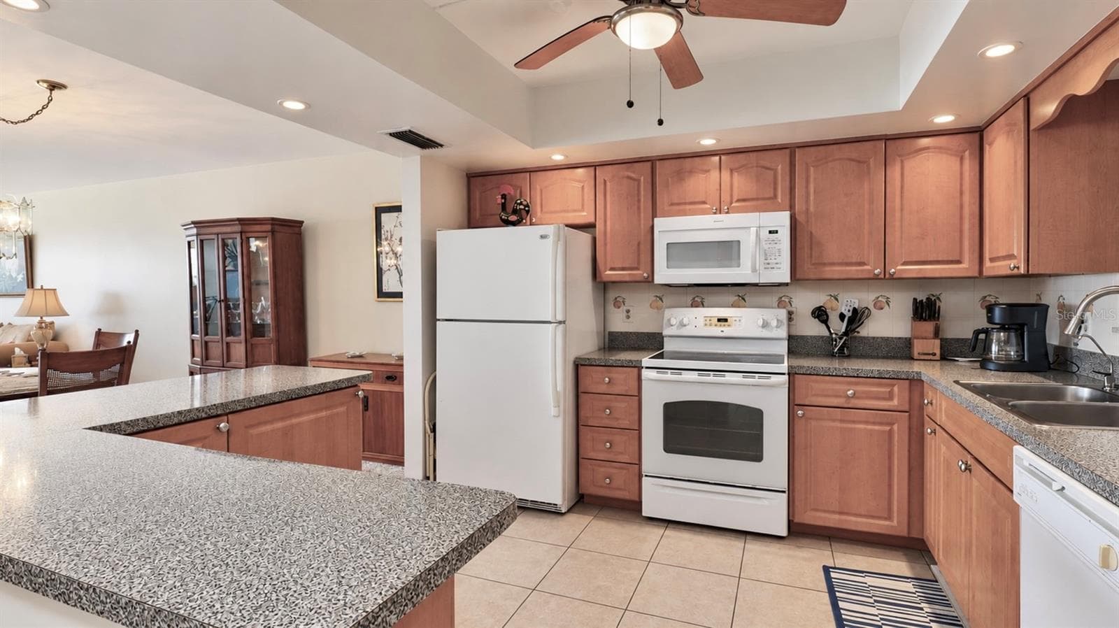 Condominium at 5200 BRITTANY DR S #606, ST PETERSBURG, photo 7 of 80