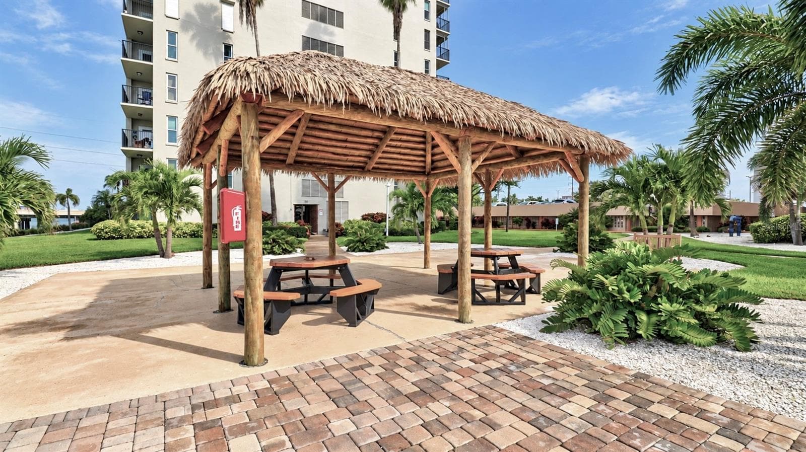 Condominium at 5200 BRITTANY DR S #606, ST PETERSBURG, photo 38 of 80