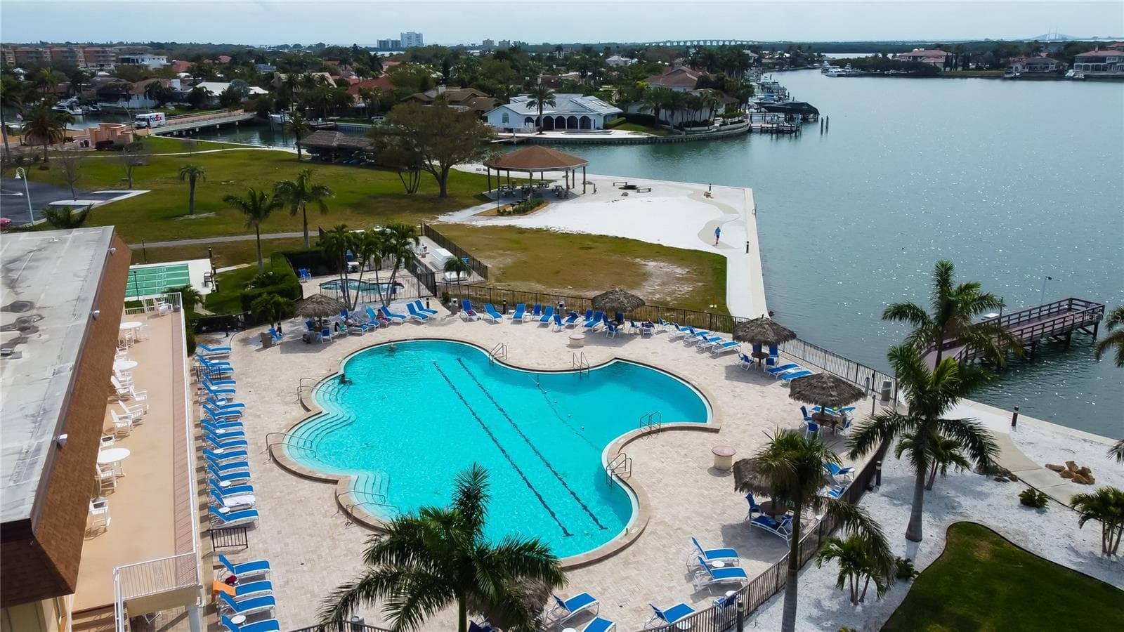 Condominium at 5200 BRITTANY DR S #606, ST PETERSBURG, photo 54 of 80