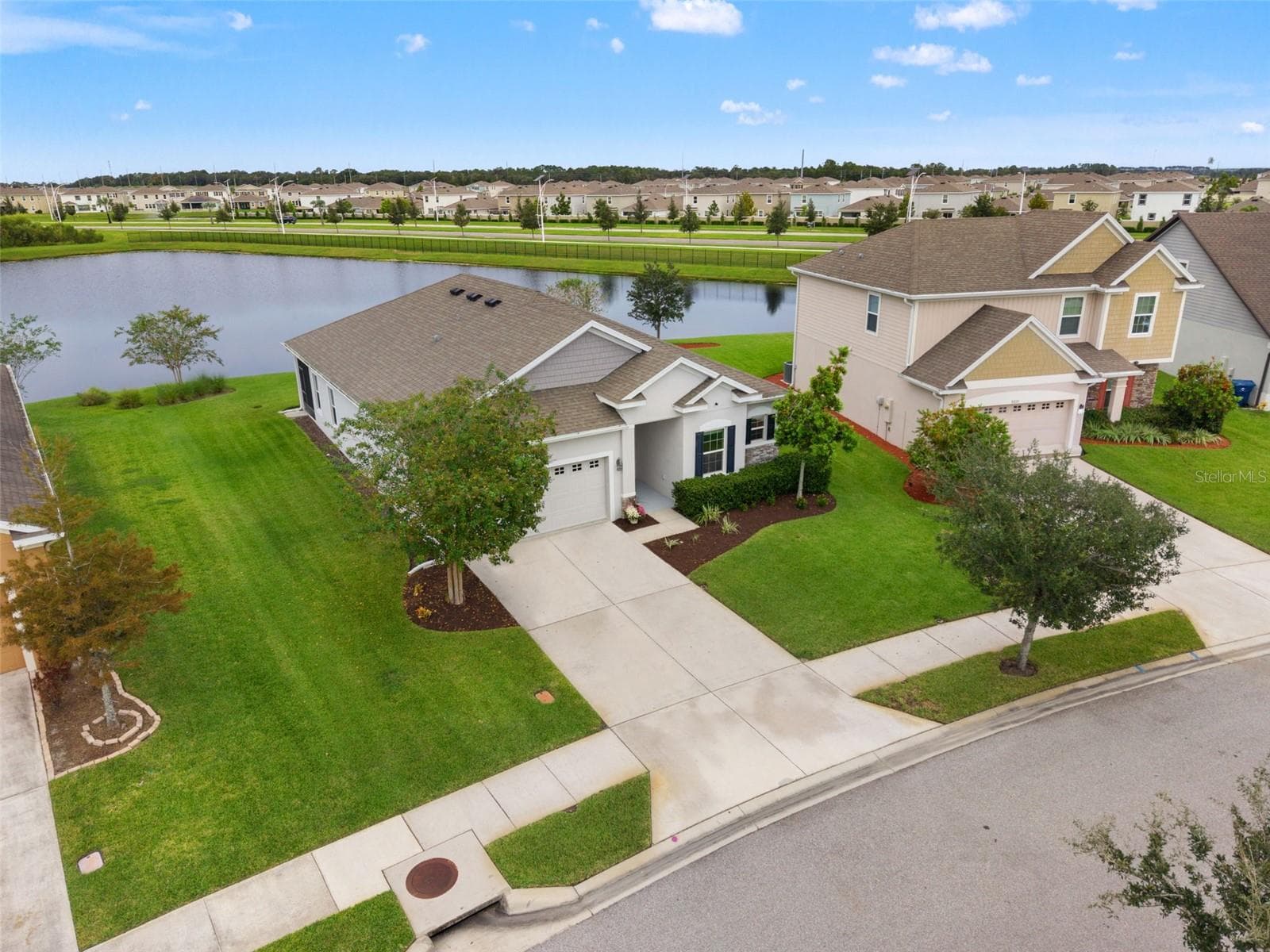 8232 OLIVE BROOK DR