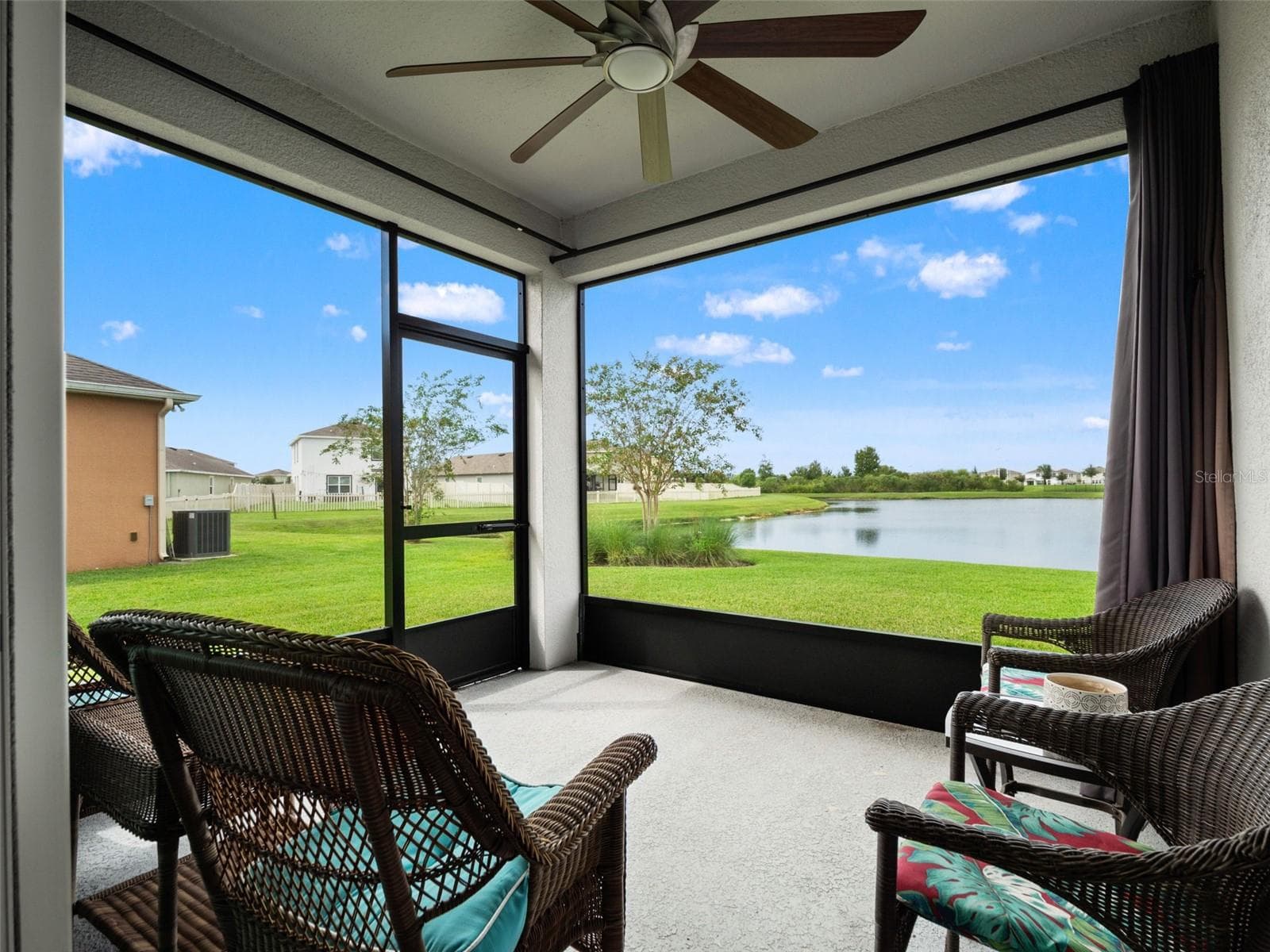 Single Family Residence at 8232 OLIVE BROOK DR, WESLEY CHAPEL, photo 8 of 70