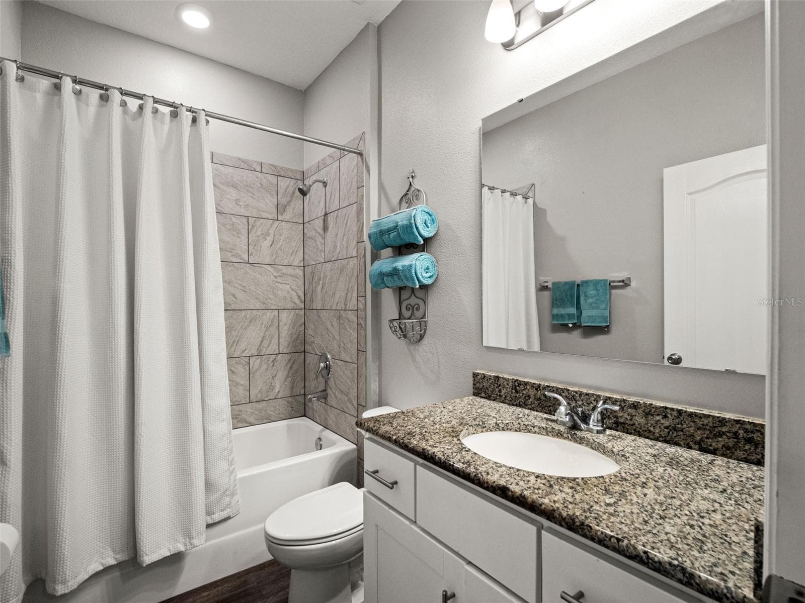 Single Family Residence at 8232 OLIVE BROOK DR, WESLEY CHAPEL, photo 43 of 70