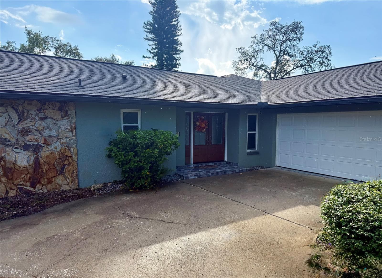 Exterior 1 - 3 SUMMIT LN, SAFETY HARBOR