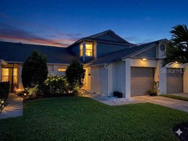 82 LAKEPOINTE CIR #82