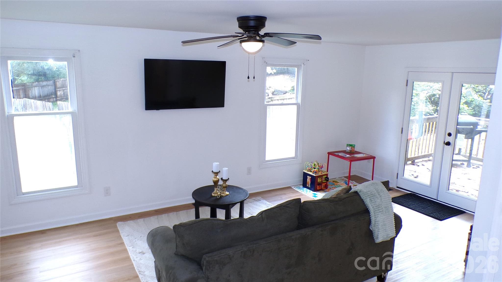 Single Family Residence at 5504 Ilford Street, Charlotte, photo 7 of 31