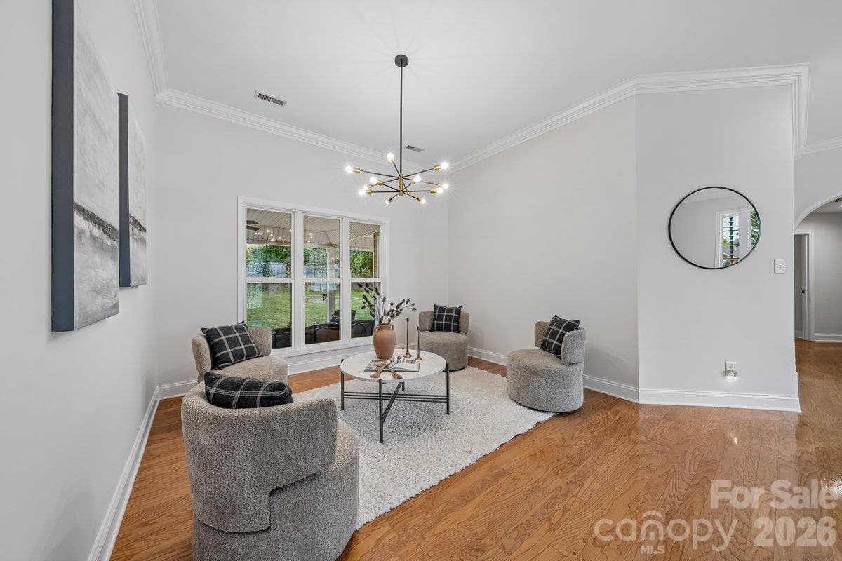 Single Family Residence at 5329 Kuykendall Road, Charlotte, photo 11 of 42