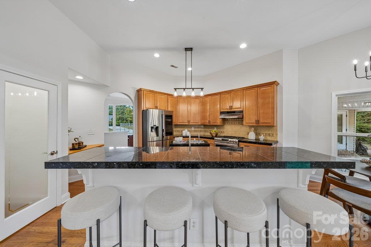 Single Family Residence at 5329 Kuykendall Road, Charlotte, photo 17 of 42