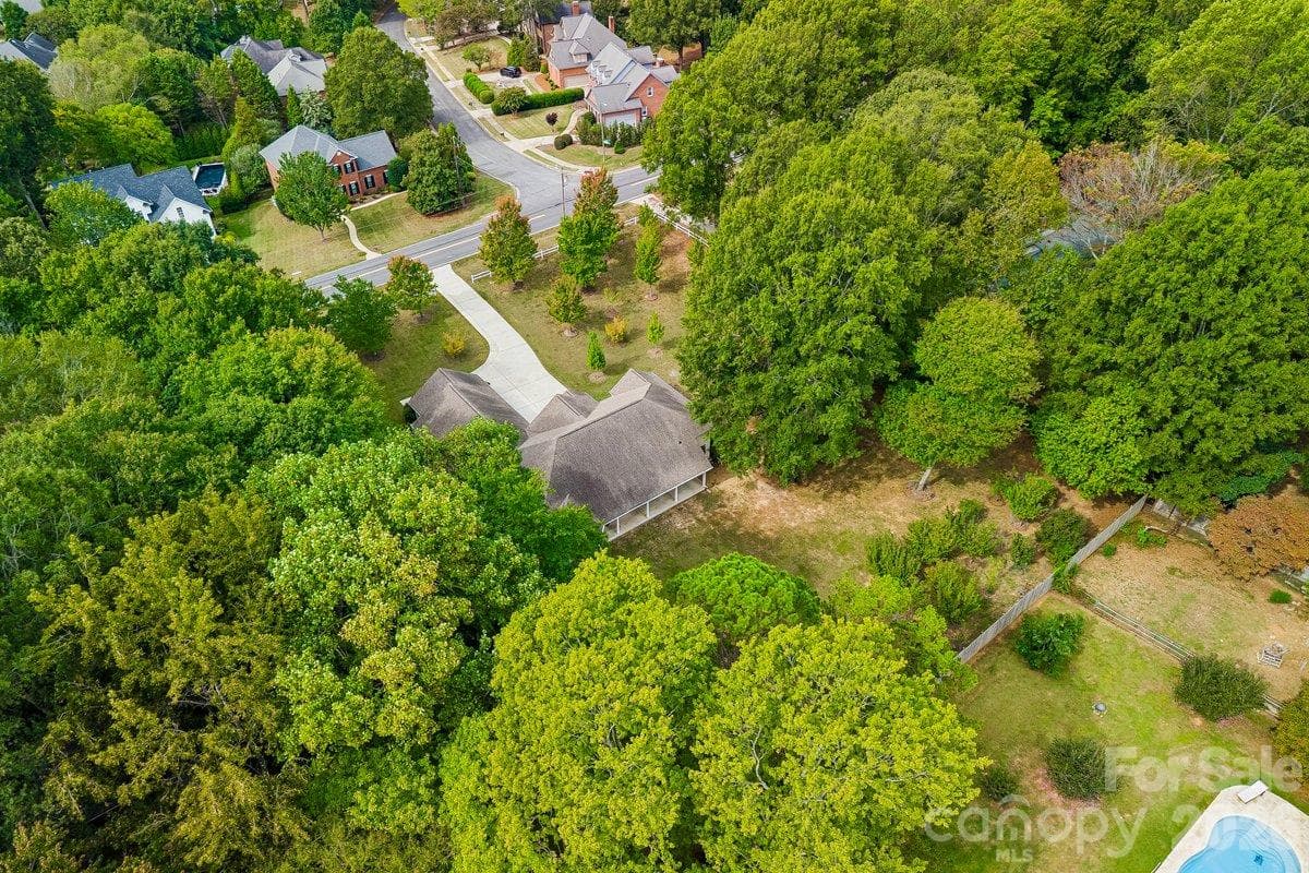 Single Family Residence at 5329 Kuykendall Road, Charlotte, photo 39 of 42