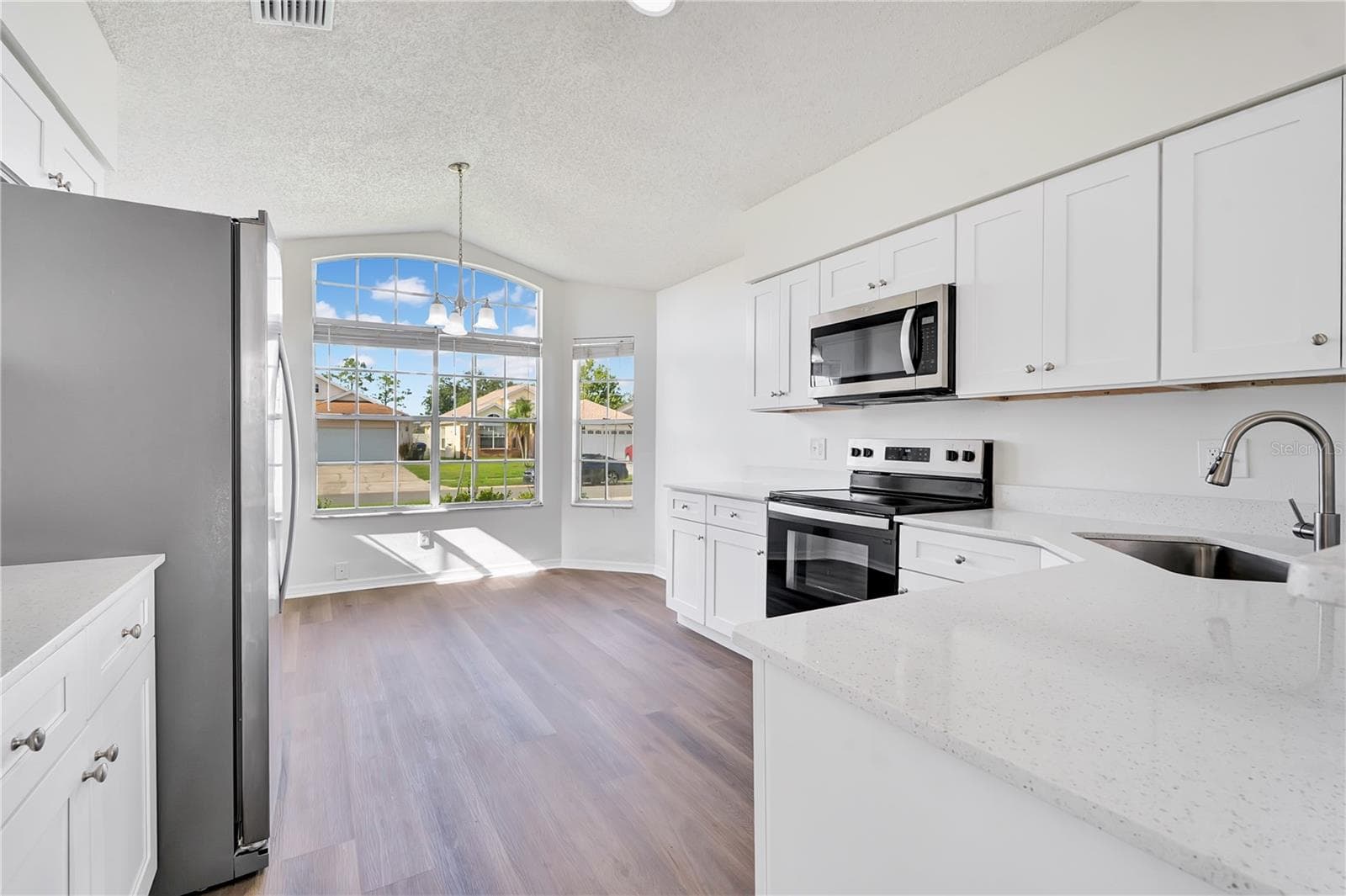 Single Family Residence at 1428 ABBERTON DR, ORLANDO, photo 9 of 37