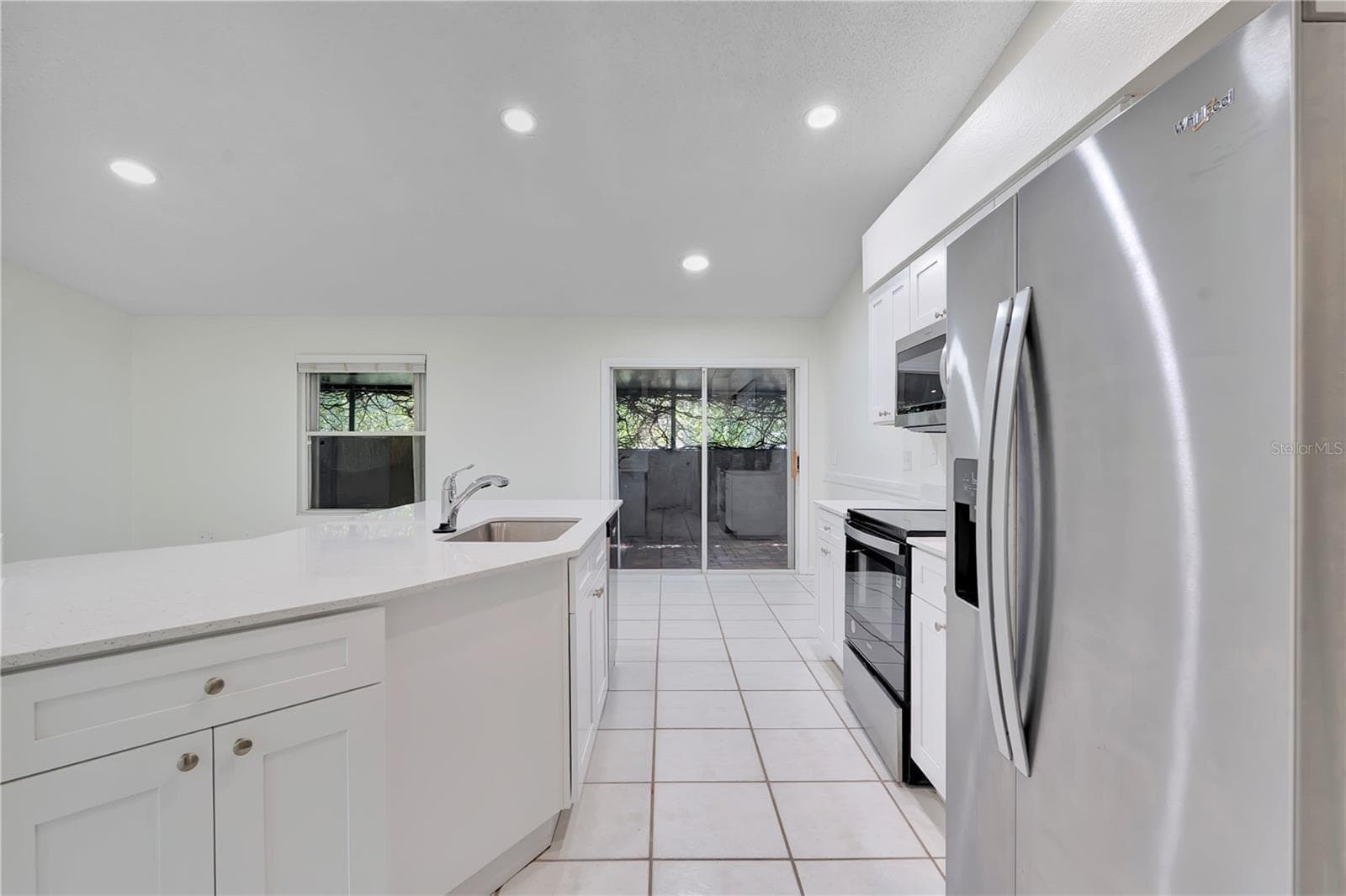 Single Family Residence at 11224 CYPRESS LEAF DR, ORLANDO, photo 14 of 36