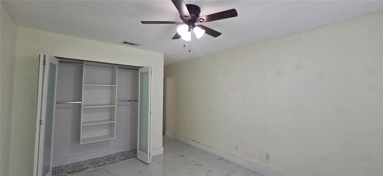 Single Family Residence at 7920 GEORGE WASHINGTON LN, TAMPA, photo 18 of 28