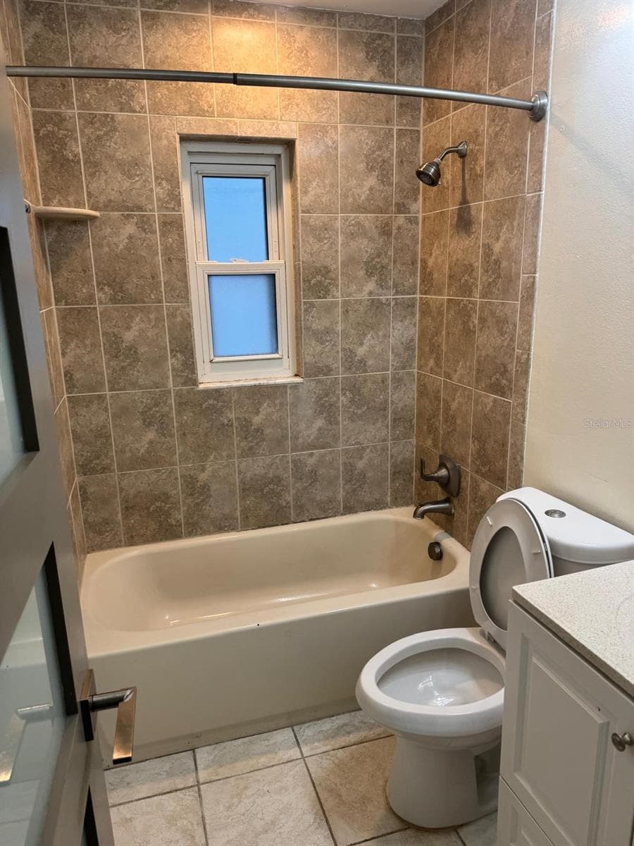 Single Family Residence at 7920 GEORGE WASHINGTON LN, TAMPA, photo 23 of 28