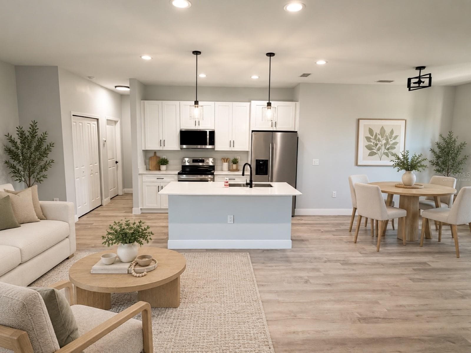 Virtually staged - 7114 SUNNYBROOK BLVD, ENGLEWOOD