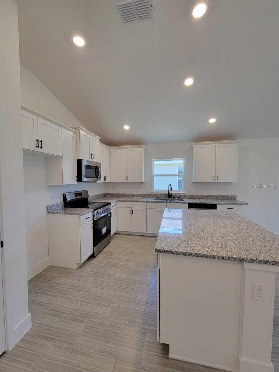 Picture of similar home for illustrative purposes only! Colors and features will vary! - 4501 SW 91ST LANE RD, OCALA