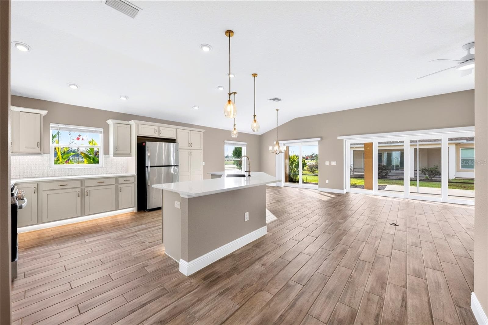 Single Family Residence at 1336 FRAZIER WAY, THE VILLAGES, photo 15 of 86