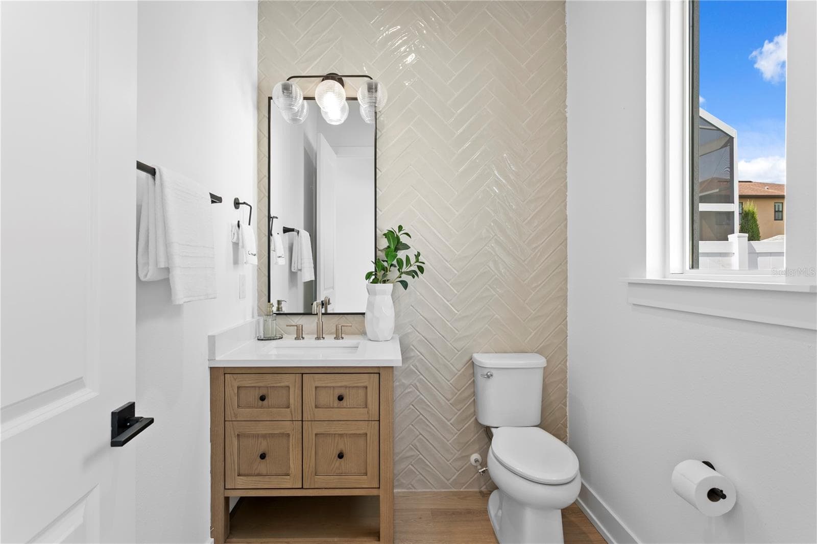Powder Bath - 3501 W ROGERS AVE, TAMPA
