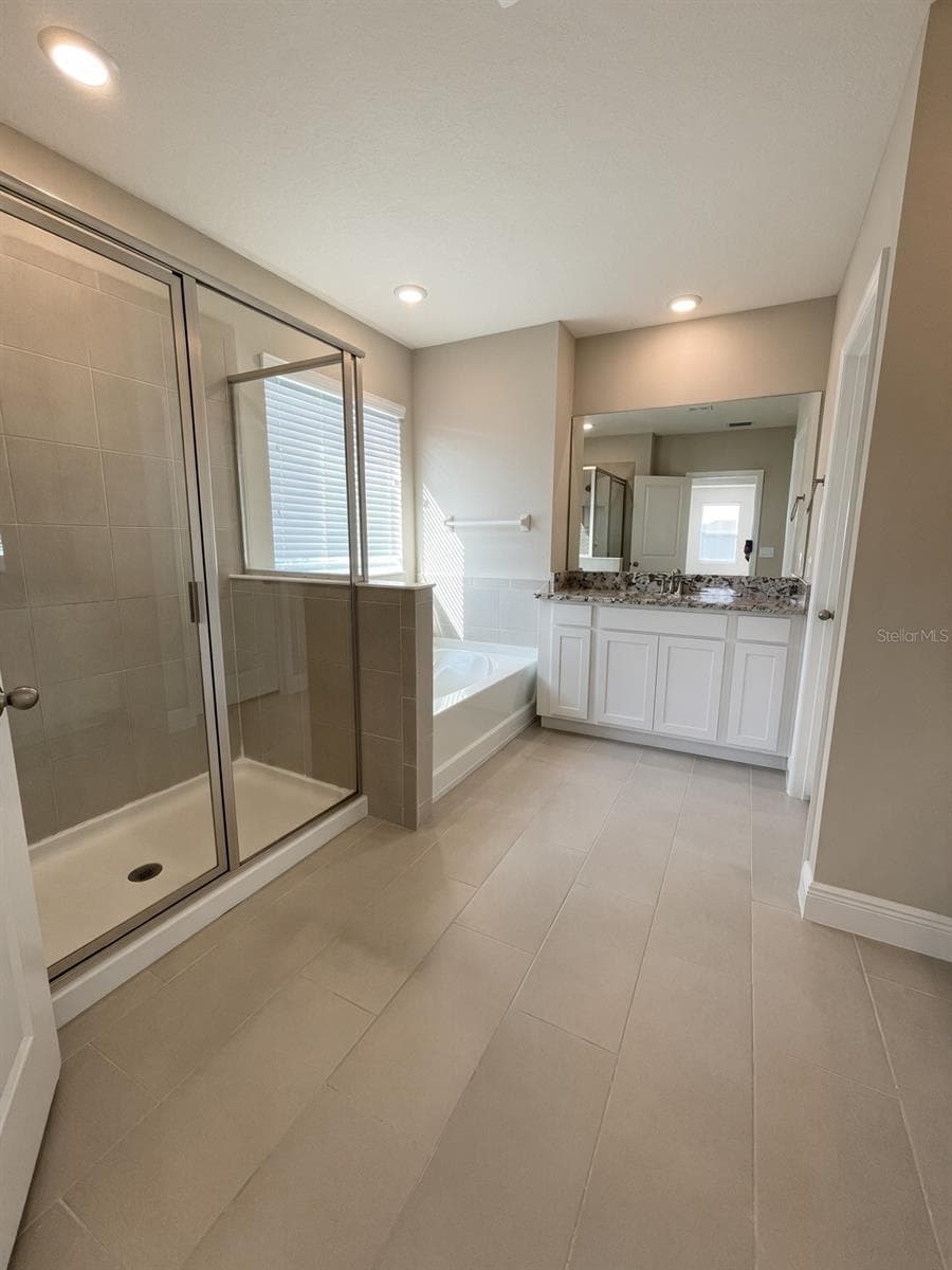 Master Bath - 140 BRIGHT IBIS AVE, APOLLO BEACH