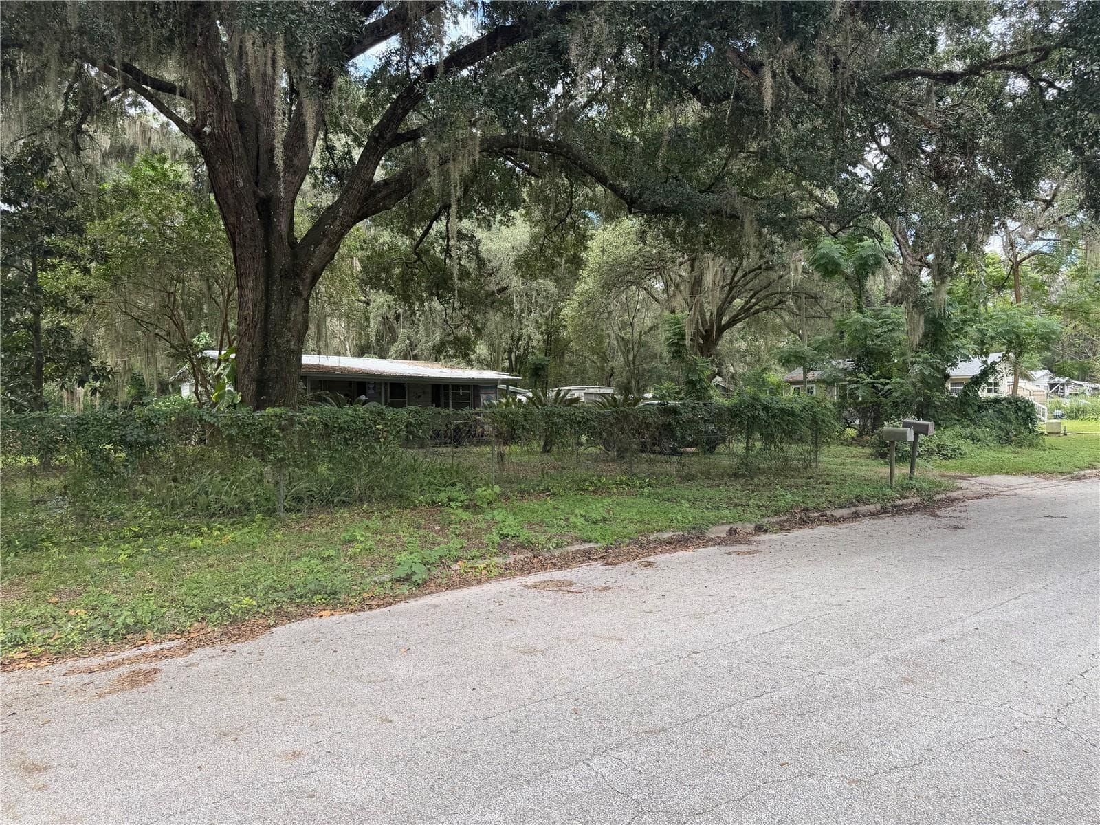 1826 SE 47TH TER