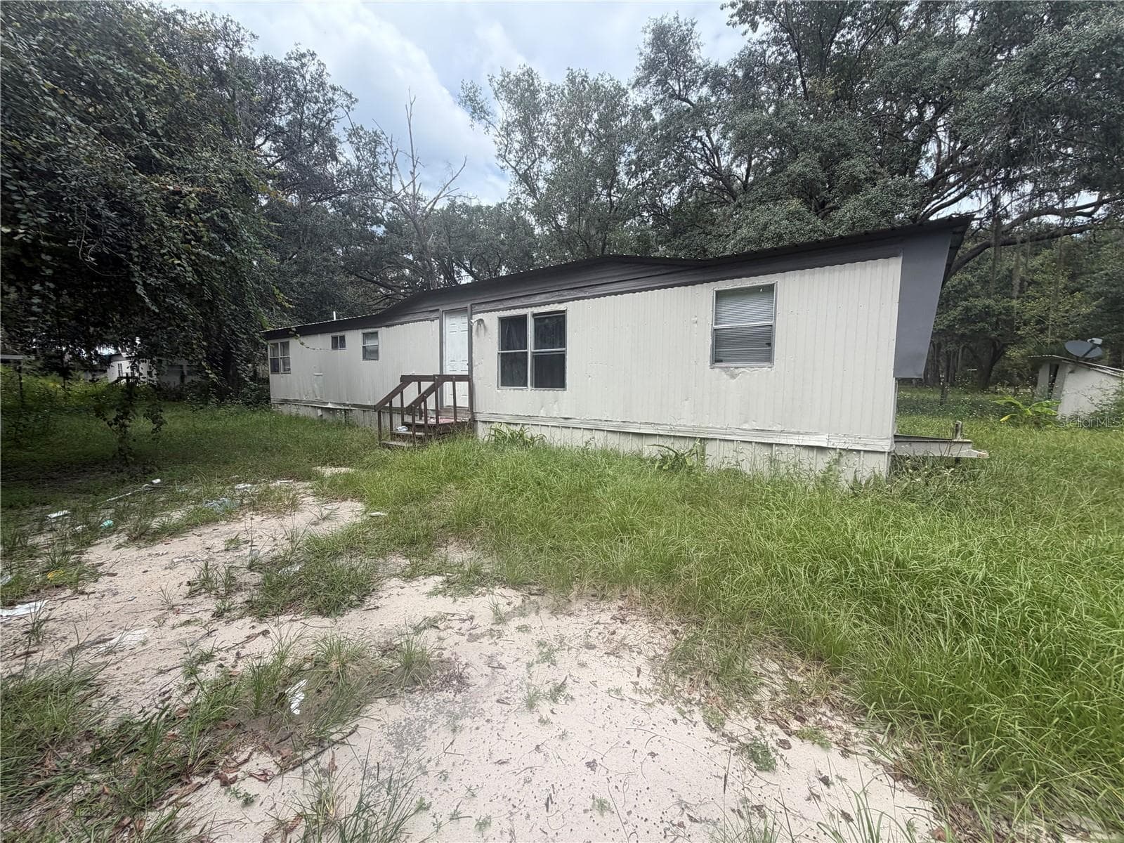 205 LITTLE STAR RD