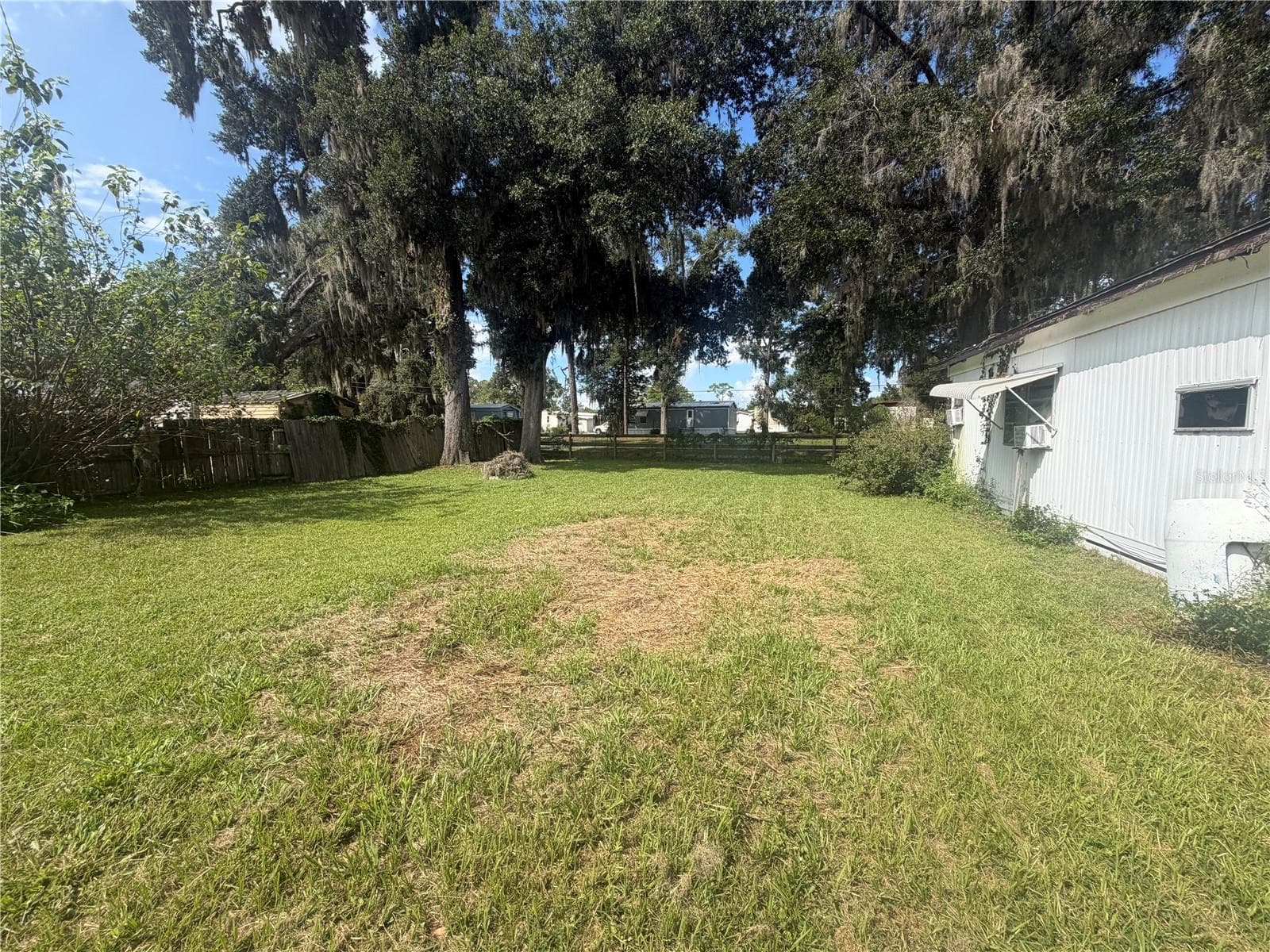 Mobile Home at 6540 SE 107TH ST, BELLEVIEW, photo 7 of 11