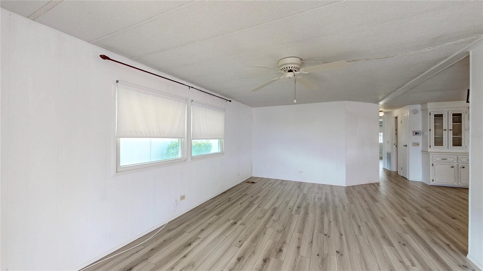Manufactured Home at 717 SURREY PL, LEESBURG, photo 12 of 32