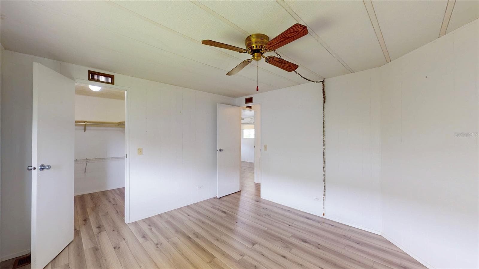 2nd bedroom - 717 SURREY PL, LEESBURG