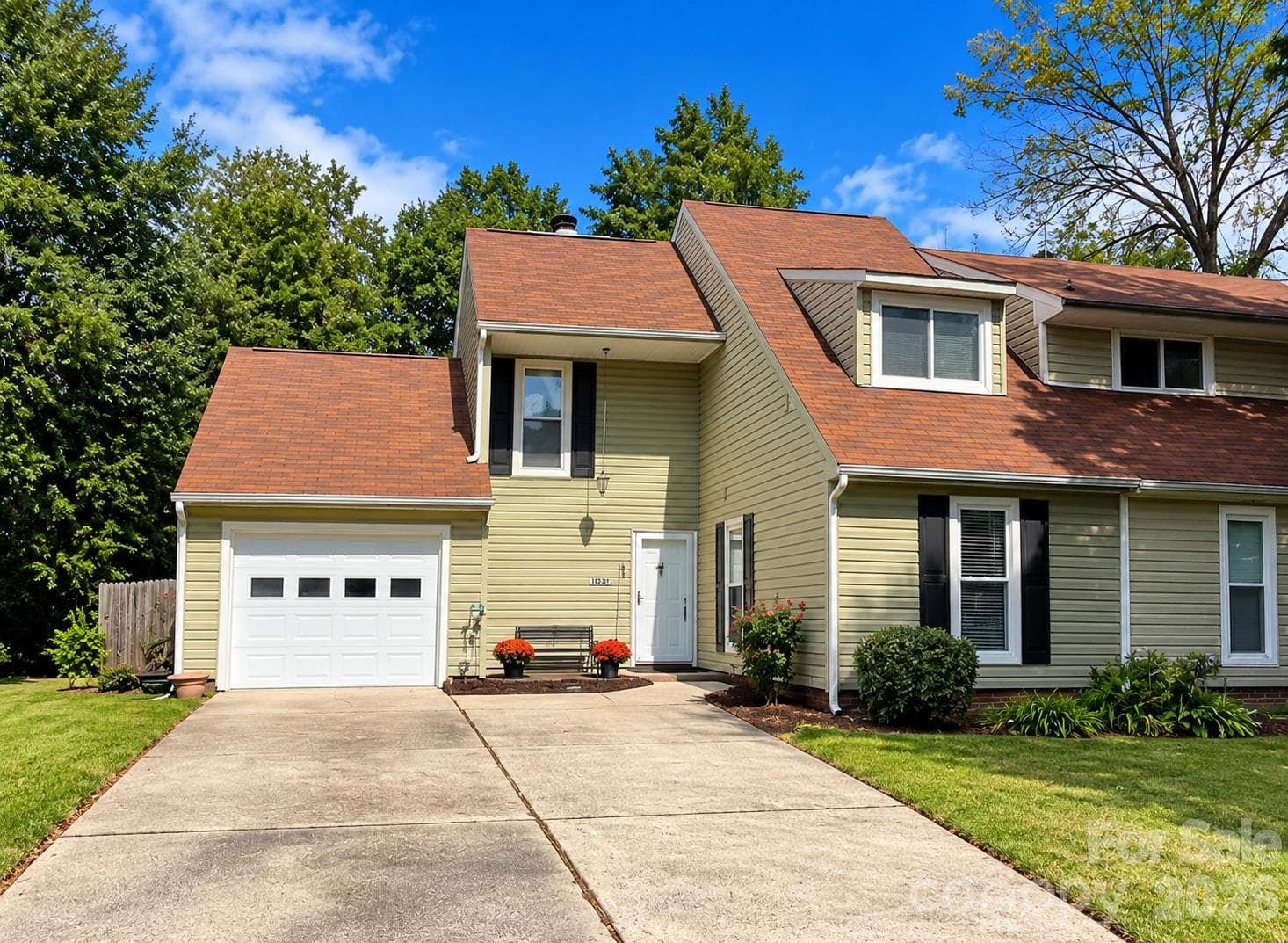 Townhouse at 10905 Rail Tye Place, Pineville, photo 5 of 44