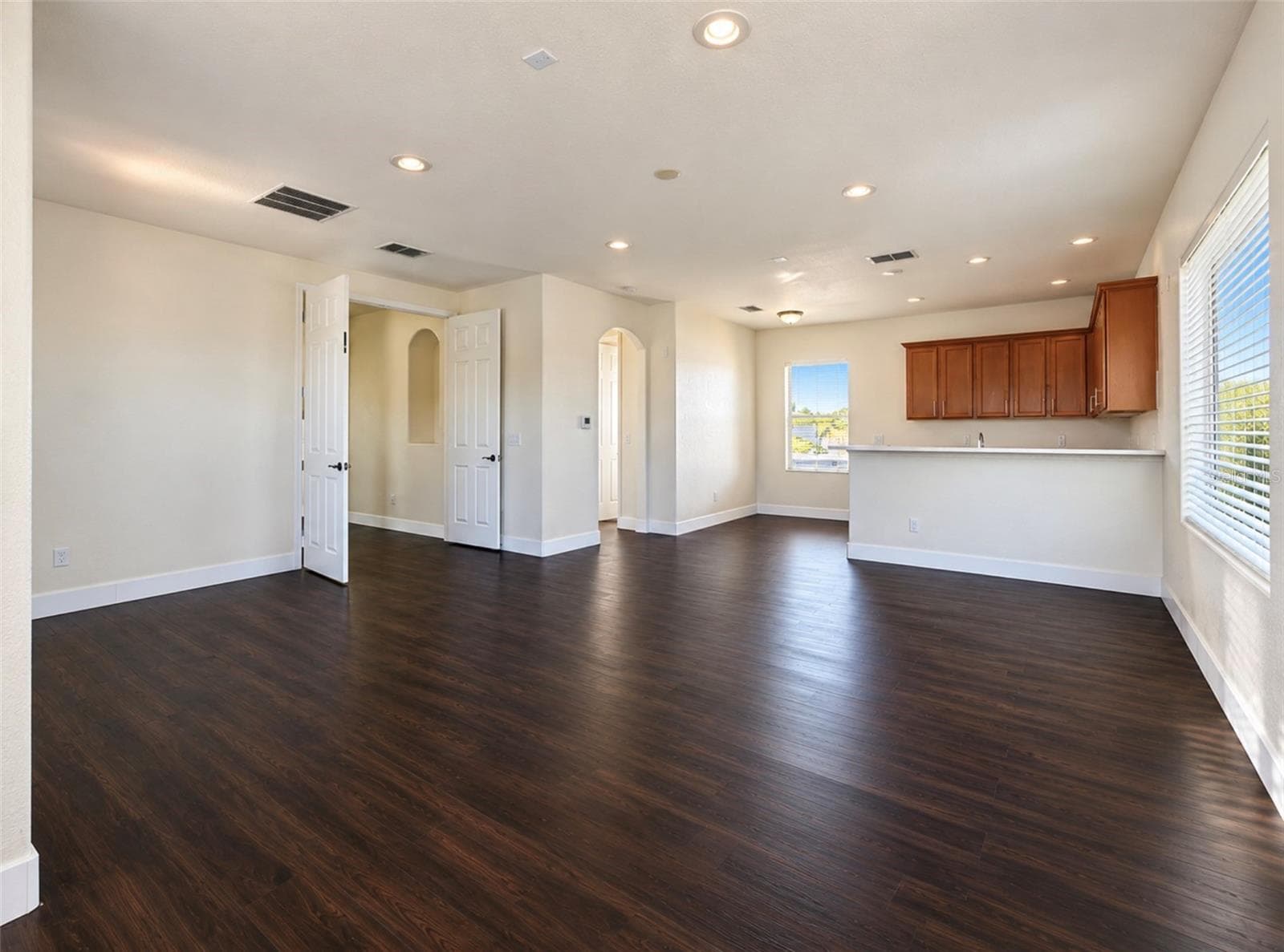 Single Family Residence at 2802 QUIET WATER TRAIL, KISSIMMEE, photo 8 of 26