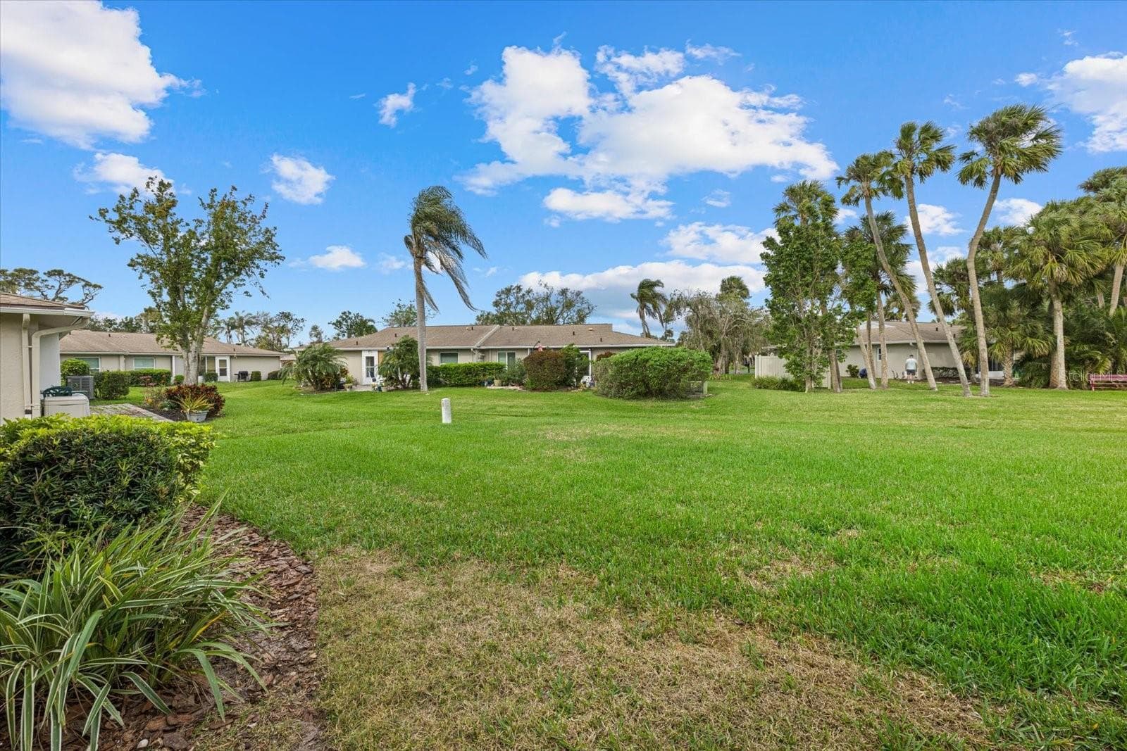 Villa at 2913 CAPTIVA GARDENS DR #2, SARASOTA, photo 18 of 26