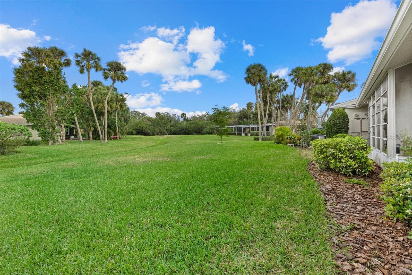 Villa at 2913 CAPTIVA GARDENS DR #2, SARASOTA, photo 21 of 26