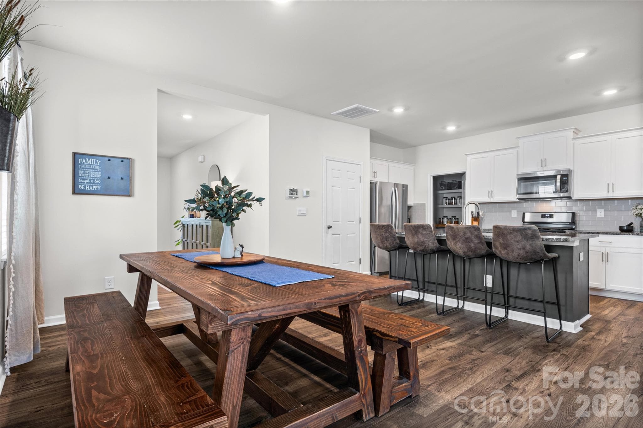 Single Family Residence at 457 Misty Law Lane, Clover, photo 6 of 35