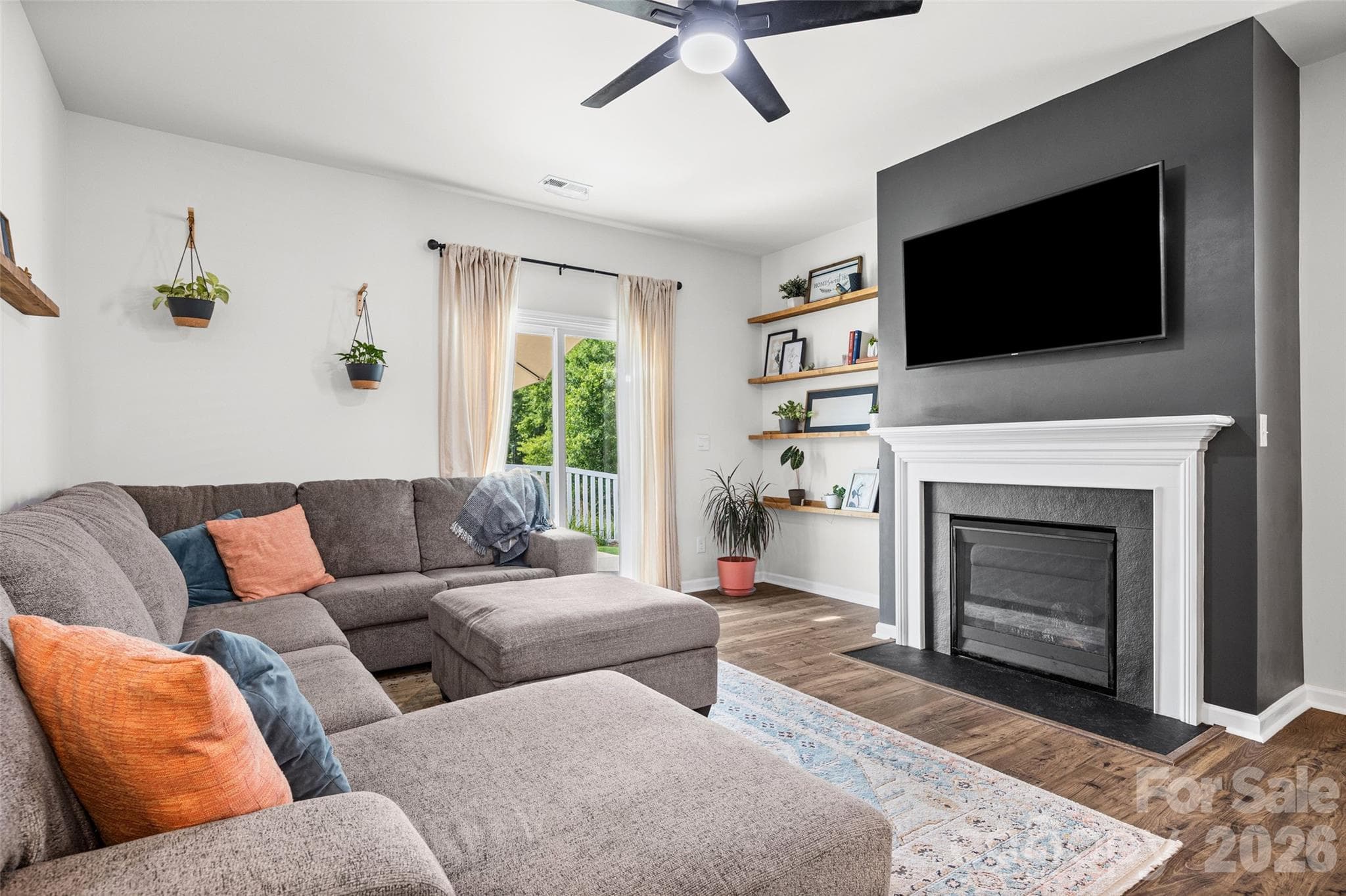 Single Family Residence at 457 Misty Law Lane, Clover, photo 7 of 35