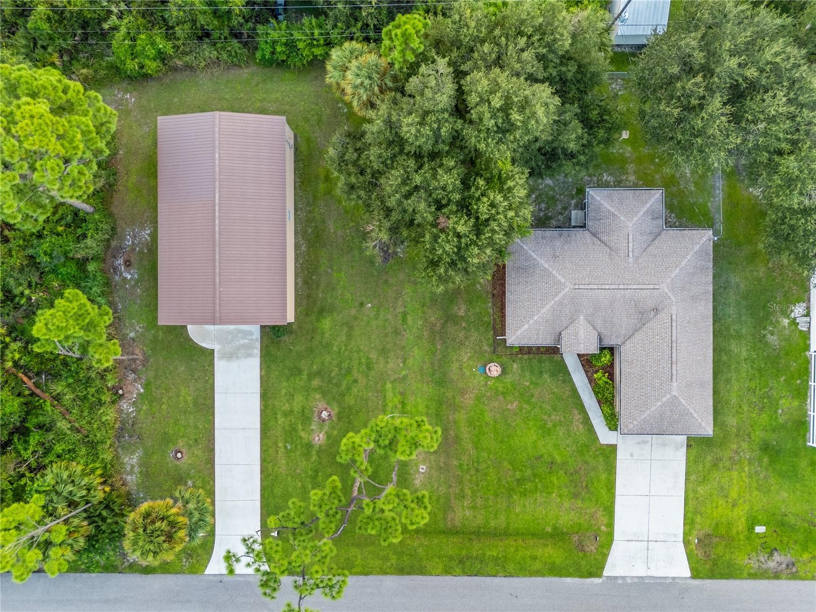 Roof of 17433 Harris Ave - 17433 HARRIS AVE, PORT CHARLOTTE
