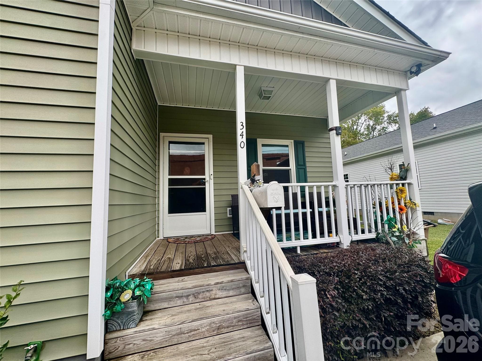 FRONT PORCH - 340 McBrayer Street, Shelby