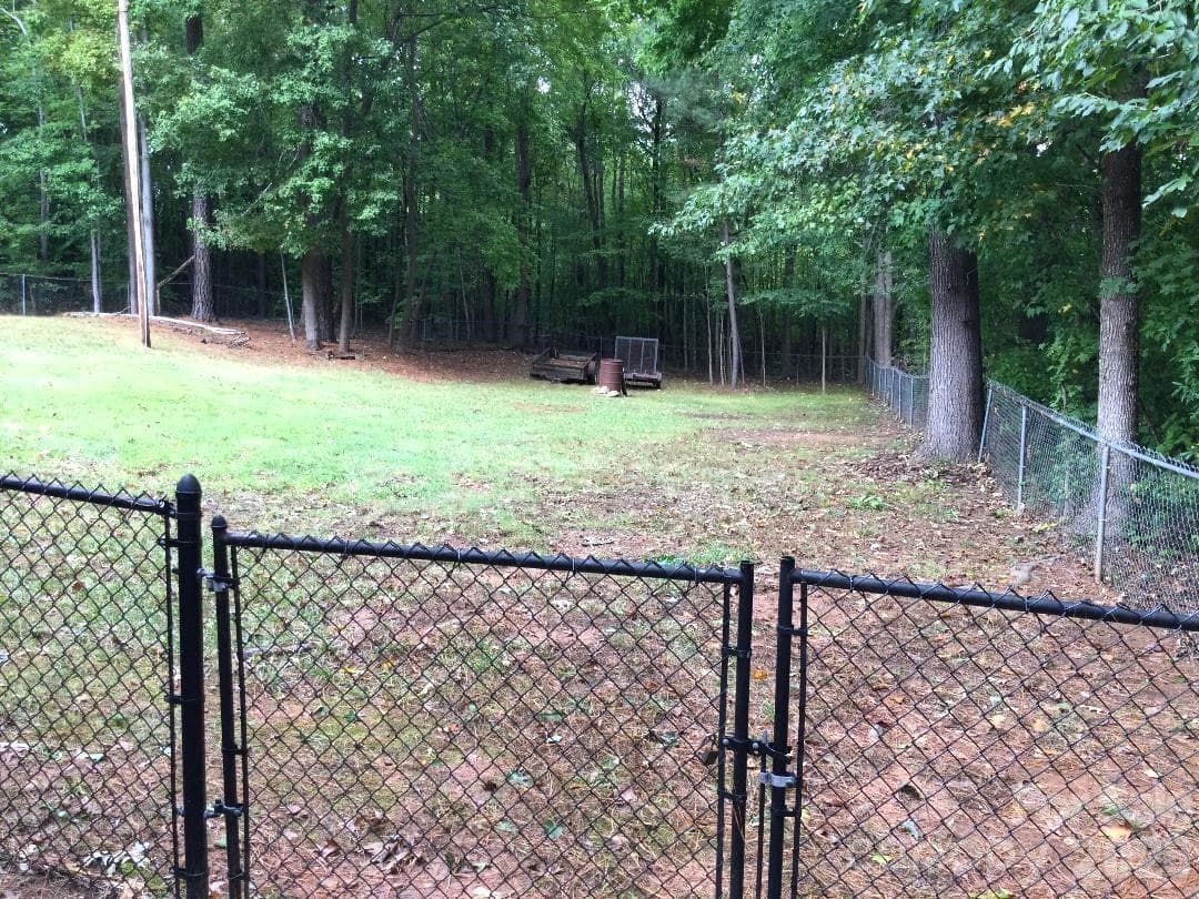 Single Family Residence at 911 Freedom Mill None, Gastonia, photo 13 of 32