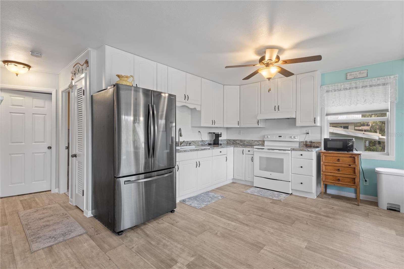 Single Family Residence at 473 SE 964 ST, OLD TOWN, photo 5 of 41