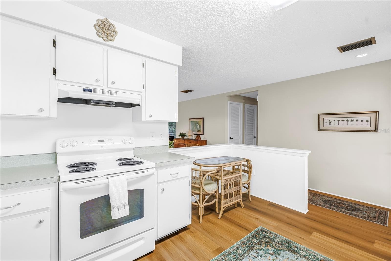 Well Maintained Kitchen - 4435 NARRAGANSET TRL #66A, SARASOTA