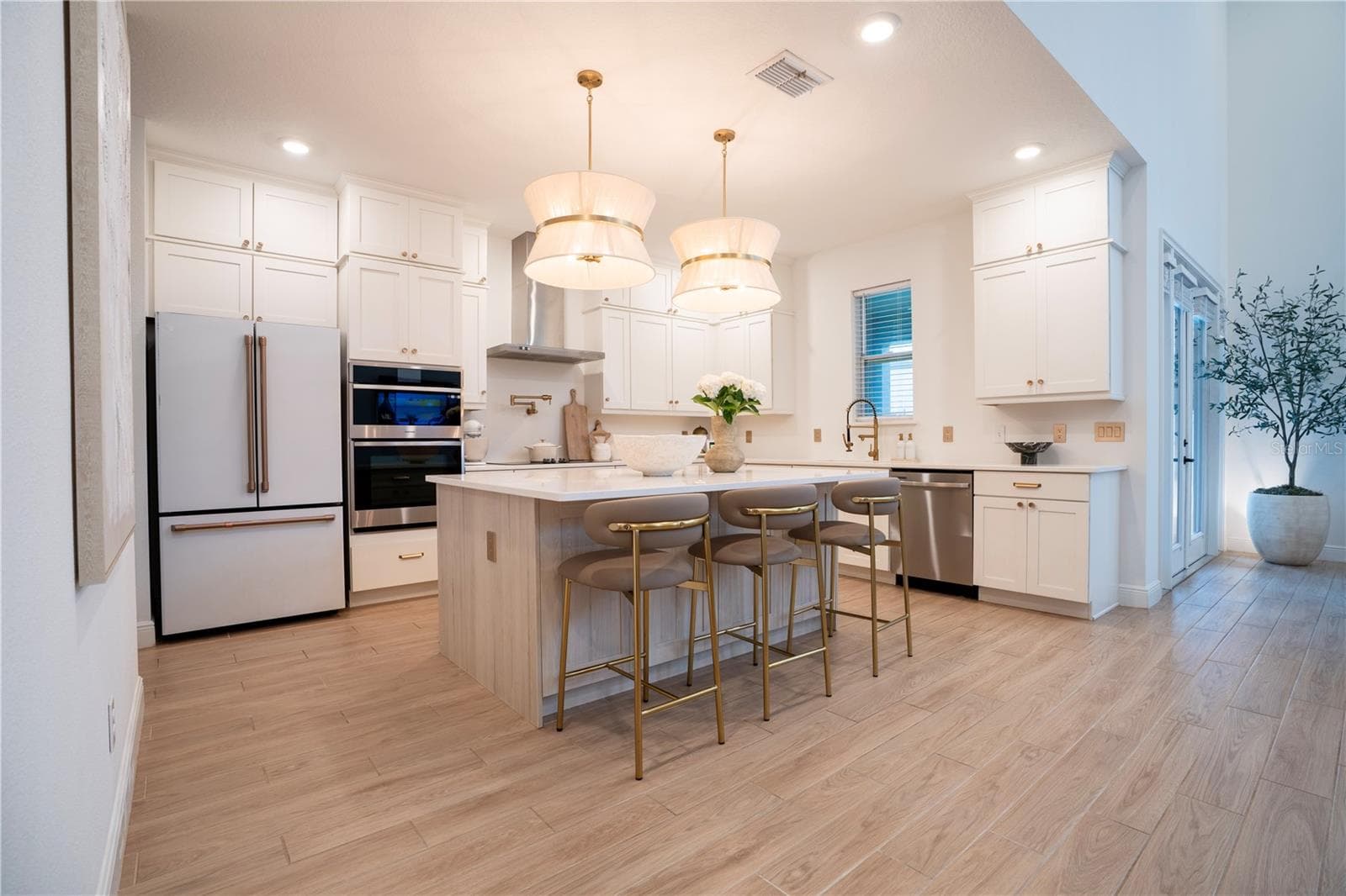 Single Family Residence at MINNEOLA, photo 48 of 60